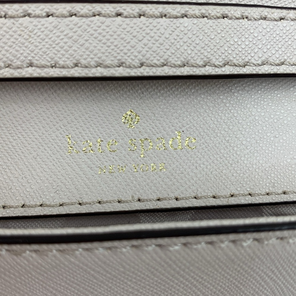 Kate Spade Creme Saffiano Leather Crossbody Bag Gold chain strap Flap snap close - Picture 6 of 15